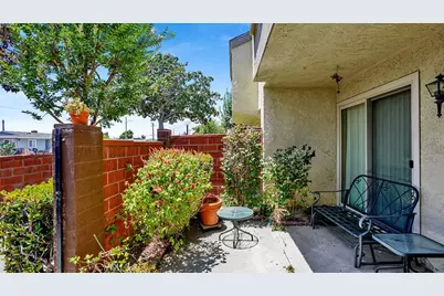 1013 W Orangewood, Anaheim, CA 92802 - Photo 21