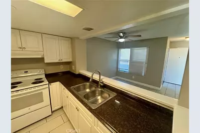 300 E Chestnut Avenue #301, Santa Ana, CA 92701 - Photo 11