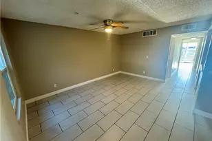 300 E Chestnut Ave, Santa Ana, CA 92701 - Photo 5