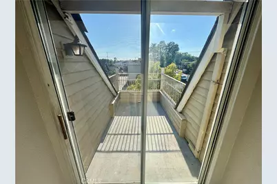 300 E Chestnut Avenue #301, Santa Ana, CA 92701 - Photo 17