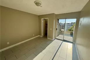 300 E Chestnut Ave, Santa Ana, CA 92701 - Photo 15