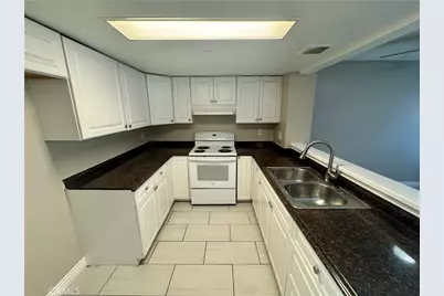 300 E Chestnut Avenue #301, Santa Ana, CA 92701 - Photo 9
