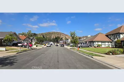 4624 E Blue Bird Avenue, Orange, CA 92869 - Photo 3