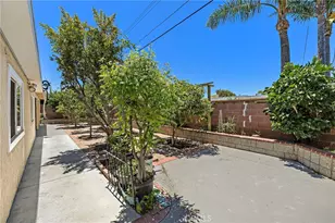 8407 Locust, Buena Park, CA 90620 - Photo 29