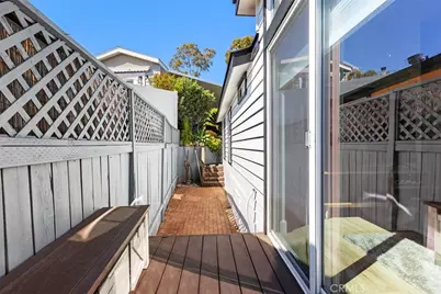30802 Coast #D20, Laguna Beach, CA 92651 - Photo 25