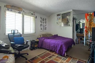 1042 Walnut St, Tustin, CA 92780 - Photo 21