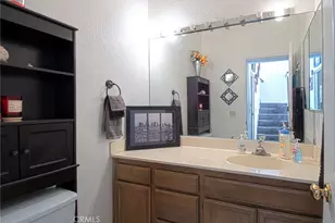 1042 Walnut St, Tustin, CA 92780 - Photo 23