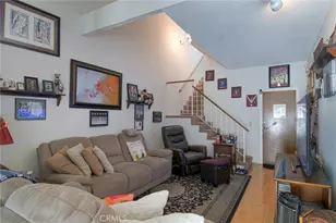 1042 Walnut St, Tustin, CA 92780 - Photo 5