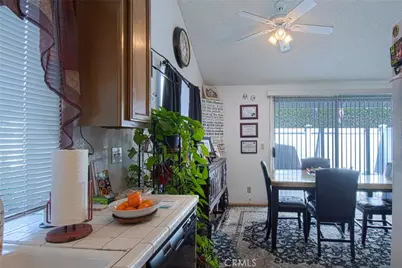 1042 Walnut Street #D, Tustin, CA 92780 - Photo 15