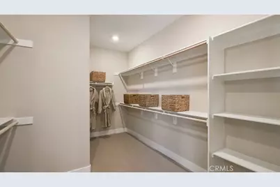 29790 Camino La Cumbre, Valencia, CA 91354 - Photo 17