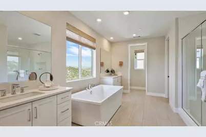 29790 Camino La Cumbre, Valencia, CA 91354 - Photo 15