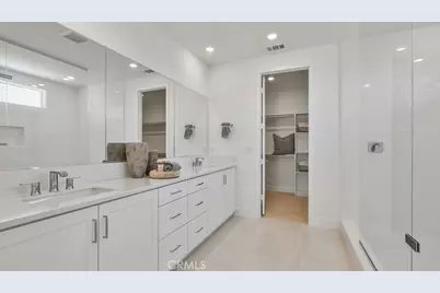 29770 Camino La Cumbre, Valencia, CA 91354 - Photo 15