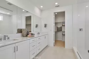 29770 Camino La Cumbre, Valencia, CA 91354 - Photo 15