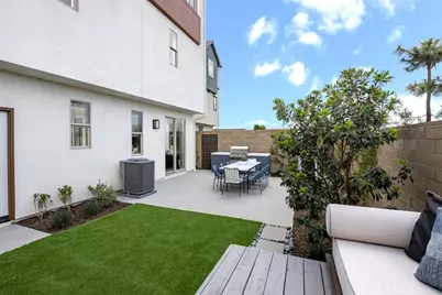 316 Pluto, Irvine, CA 92618 - Photo 15
