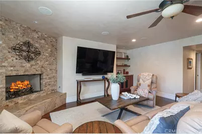 920 11th, Huntington Beach, CA 92648 - Photo 11