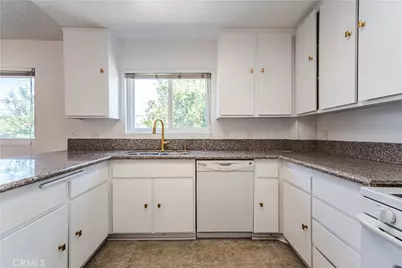 8851 Independence Ave #33, Canoga Park, CA 91304 - Photo 15