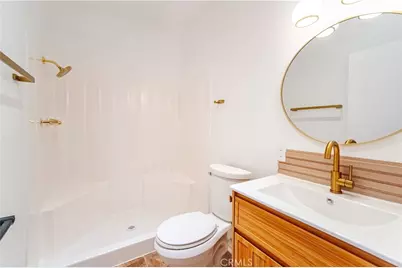 8851 Independence Ave #33, Canoga Park, CA 91304 - Photo 23