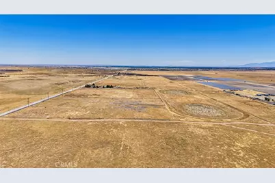 8500 W J Avenue, Del Sur, CA 93536 - Photo 5