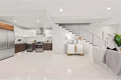 4485 Hazeltine Avenue #1, Sherman Oaks, CA 91423 - Photo 3
