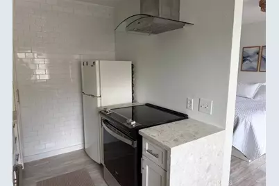 335 Whittley #2, Avalon, CA 90704 - Photo 13
