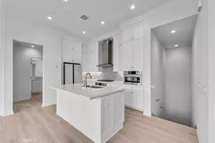 220 Ashby, Irvine, CA 92618 - Photo 7