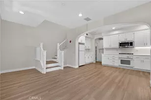 90 Topaz, Irvine, CA 92602 - Photo 5