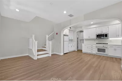 90 Topaz, Irvine, CA 92602 - Photo 5