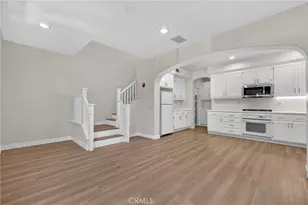 90 Topaz, Irvine, CA 92602 - Photo 5