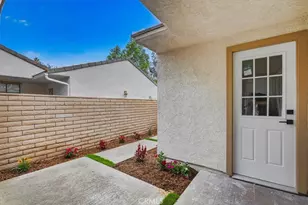 27 Dogwood, Irvine, CA 92612 - Photo 3