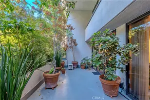 880 W 1st St, Los Angeles, CA 90012 - Photo 29