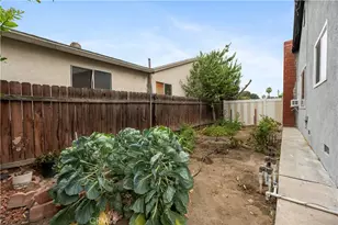 2727 N Sierra Way, San Bernardino, CA 92405 - Photo 23