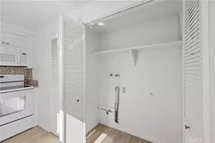 19843 Berkshire Ln, Huntington Beach, CA 92646 - Photo 9