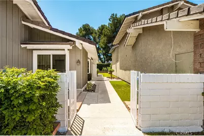 12 Blackswan, Irvine, CA 92604 - Photo 3