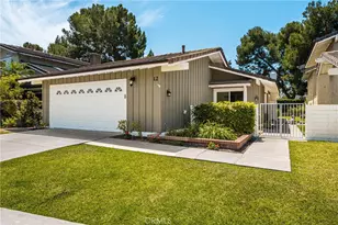 12 Blackswan, Irvine, CA 92604 - Photo 3