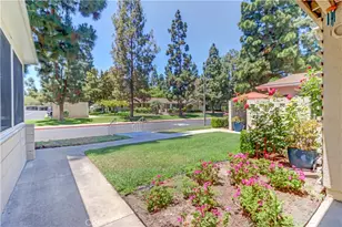 2 Avenida Castilla, Laguna Woods, CA 92637 - Photo 37