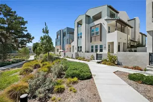 327 Baluster, Irvine, CA 92618 - Photo 45