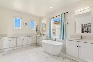 5 Upland, Irvine, CA 92602 - Photo 21