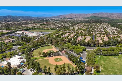 5 Upland, Irvine, CA 92602 - Photo 49