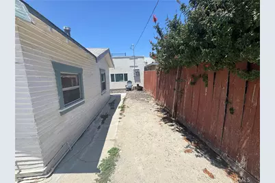 1079 W 22nd, San Pedro, CA 90731 - Photo 27
