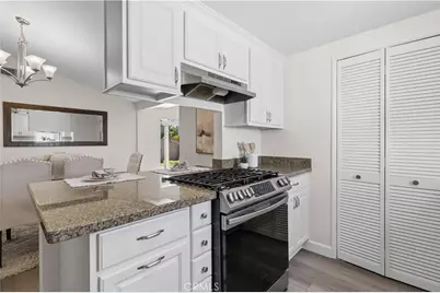 2003 W Willow Avenue, Orange, CA 92868 - Photo 17
