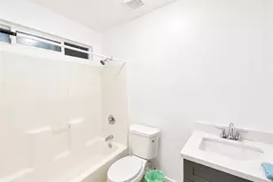 210 S Raitt, Santa Ana, CA 92703 - Photo 9
