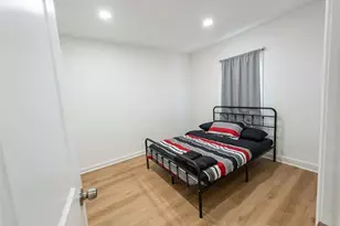 210 S Raitt, Santa Ana, CA 92703 - Photo 3