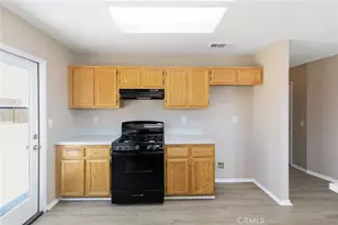 15730 Ox Hill Ct, Adelanto, CA 92301 - Photo 11