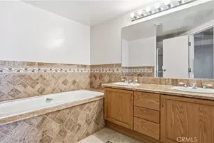 525 E Seaside Way, Long Beach, CA 90802 - Photo 31