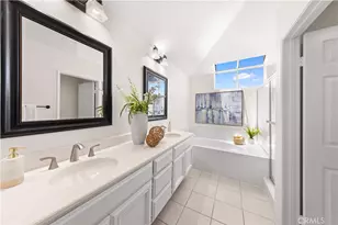 9 Terraza, Irvine, CA 92614 - Photo 33