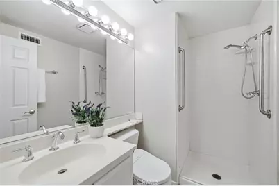 4 Del Italia, Irvine, CA 92614 - Photo 17