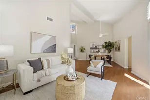 4 Del Italia, Irvine, CA 92614 - Photo 3