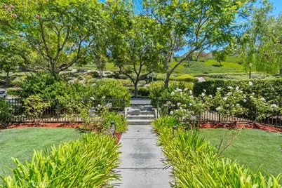 12 Globe Lane, Ladera Ranch, CA 92694 - Photo 3