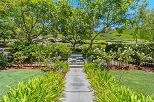 12 Globe Ln, Ladera Ranch, CA 92694 - Photo 3