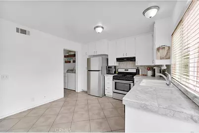 11 Rosemary, Irvine, CA 92604 - Photo 5